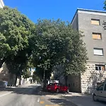 Lägenhet Anachi