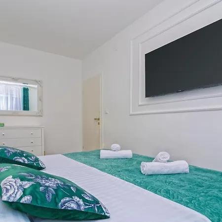 Anachi Lägenhet Split